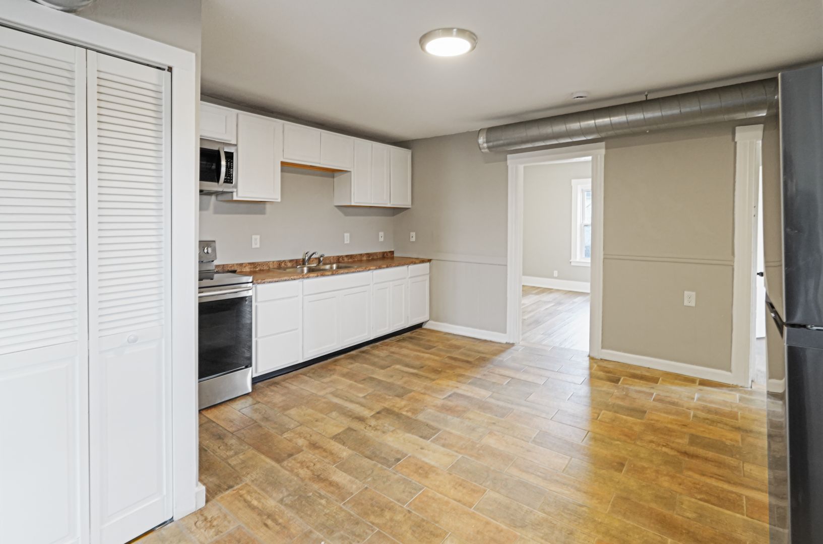 Southbridge Apartment: 37-39 School Street