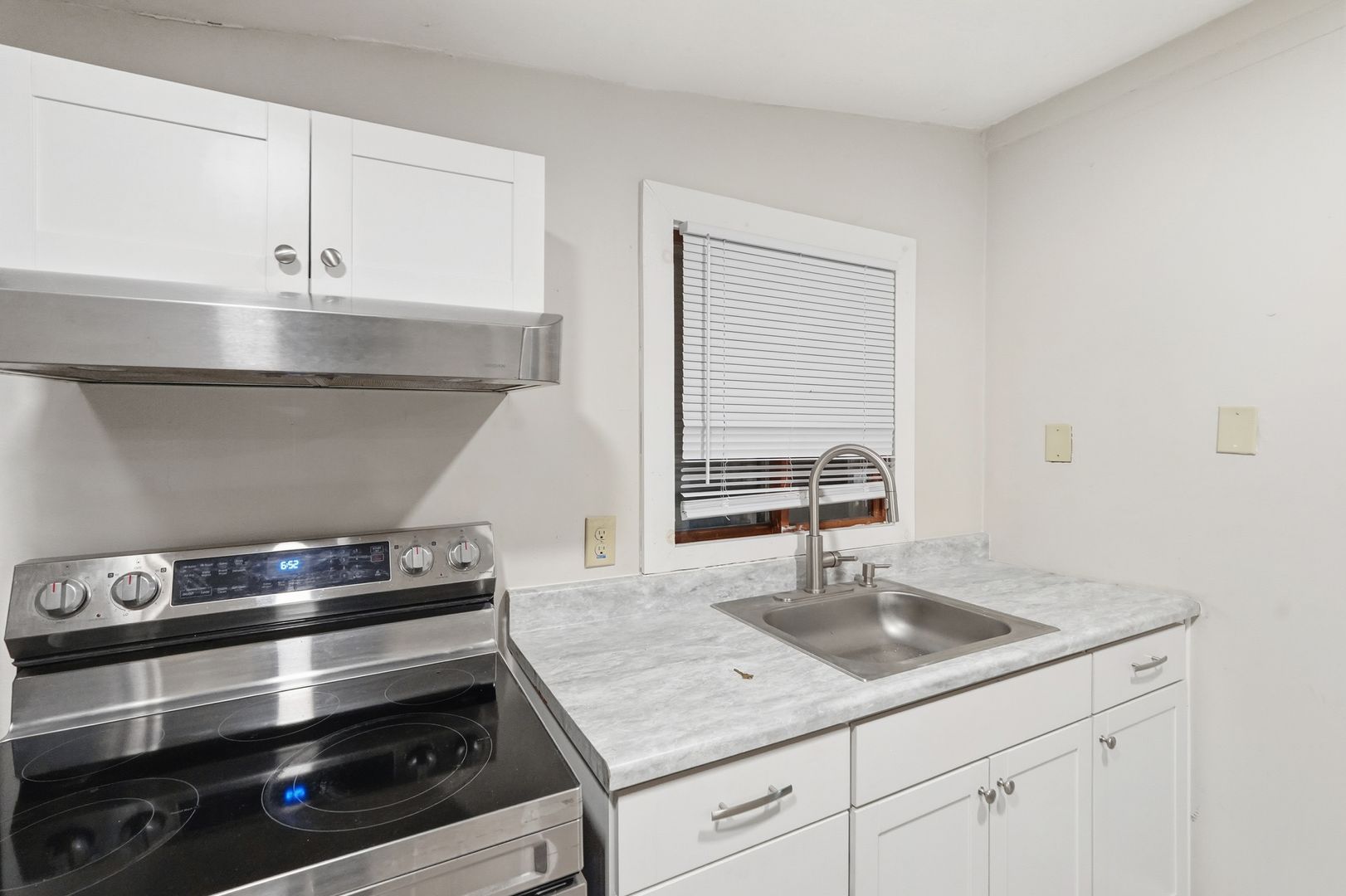 Smithfield Apartment: 379-385 Douglas Pike