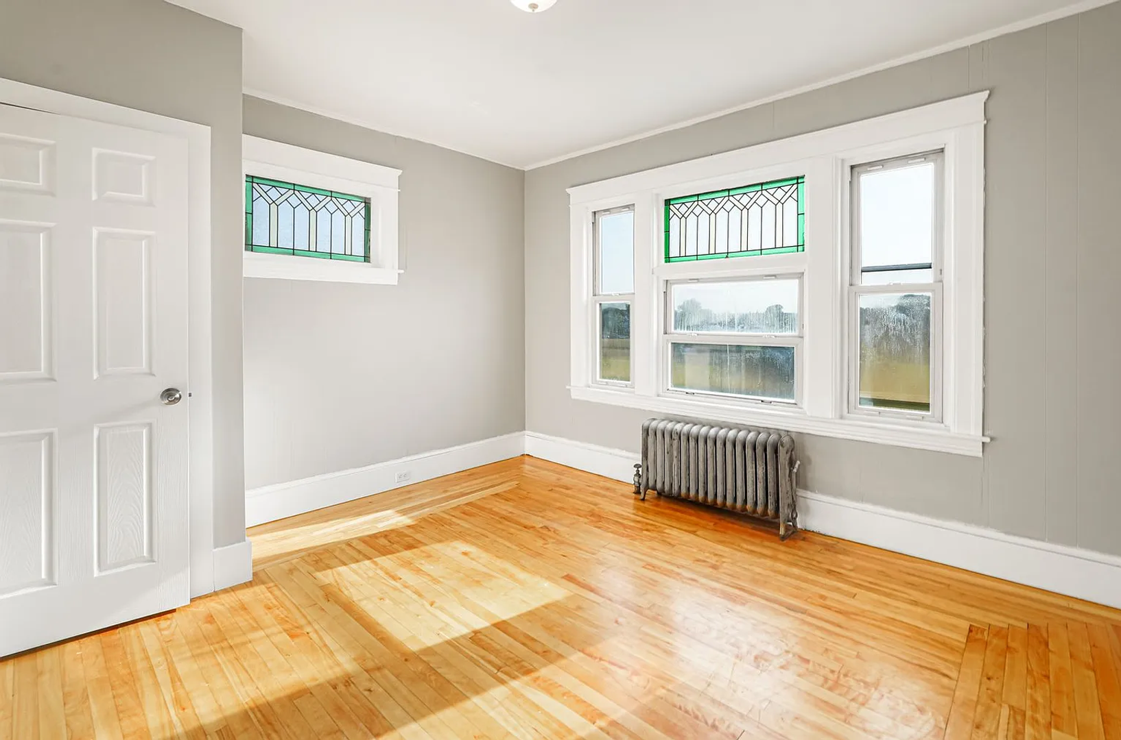 Worcester Apartment: 131 Providence St