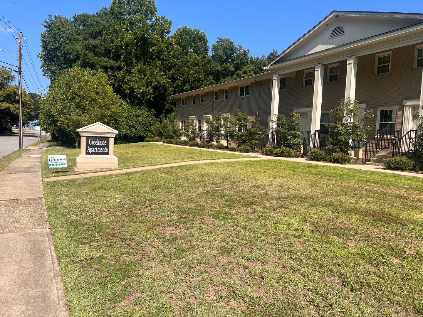 Darlington Apartment: 710 Cashua Street
