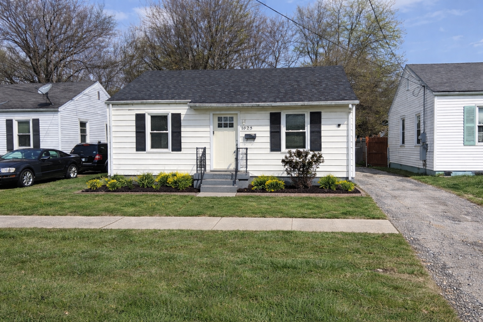 Louisville House: 1625 Longfield Ave