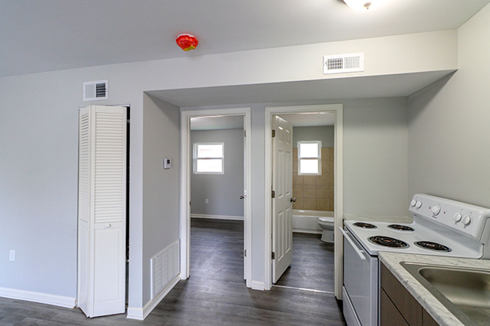 Louisville Apartment: 3405 Shagbark Rd