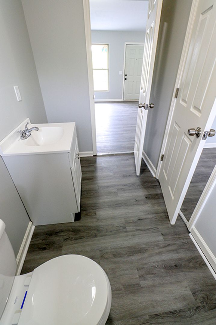 Louisville Apartment: 3405 Shagbark Rd