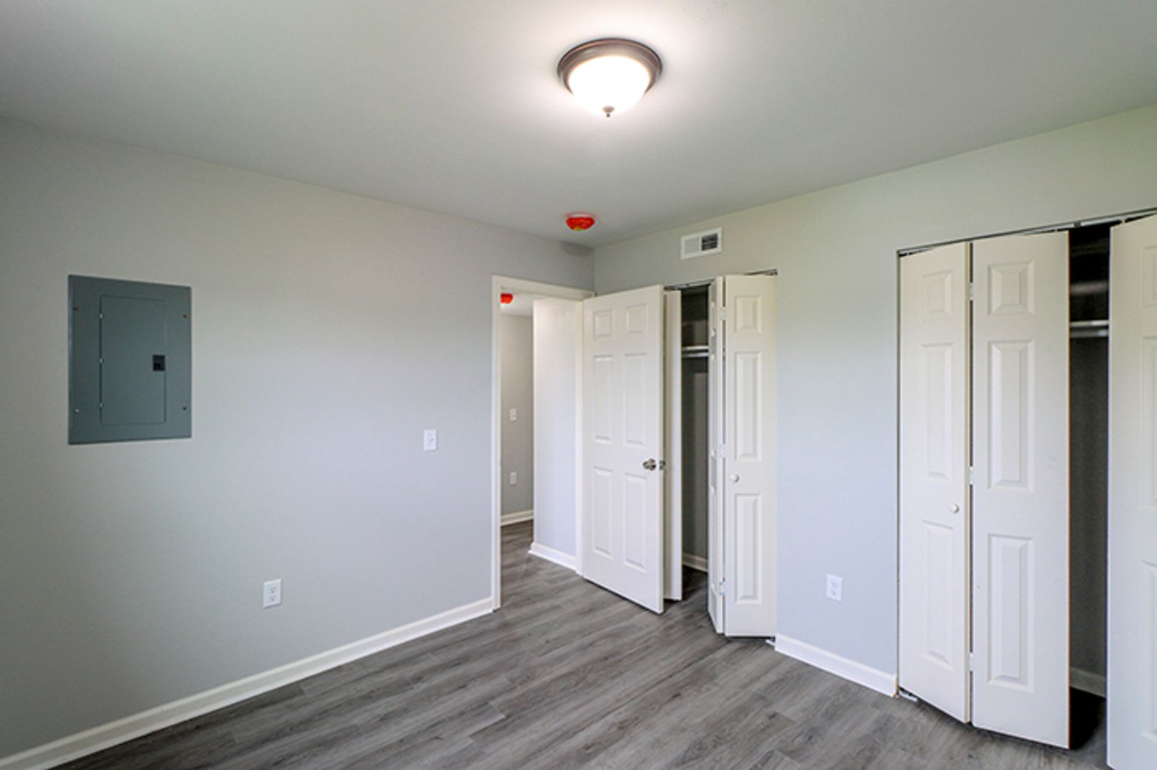 Louisville Apartment: 3405 Shagbark Rd