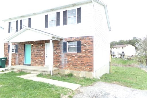 3 Bed 1.5 Bath Rental at 1414 Kingswood Way, Radcliff, KY – photo 1