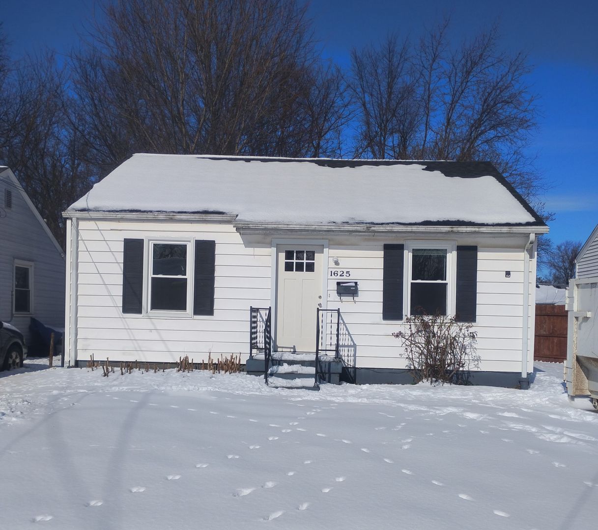 Louisville House: 1625 Longfield Ave