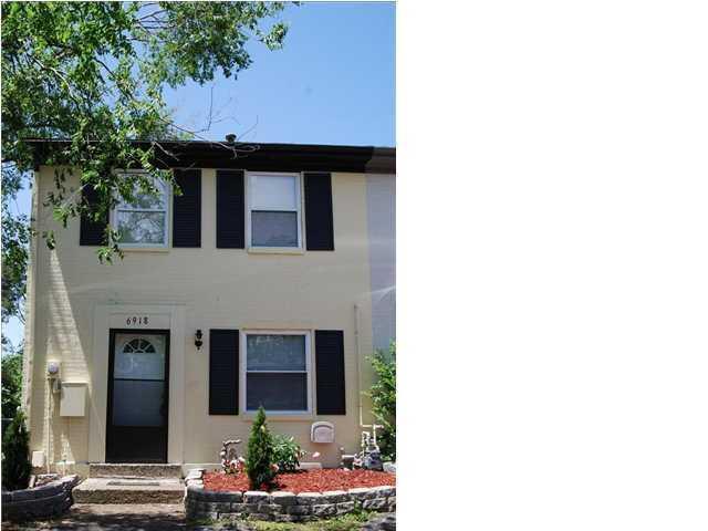 Louisville House: 6918 Holly Lake Dr