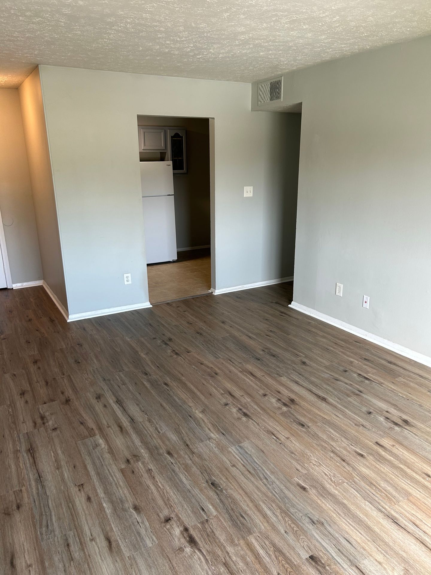 Louisville Apartment: 6518 Hackel Dr