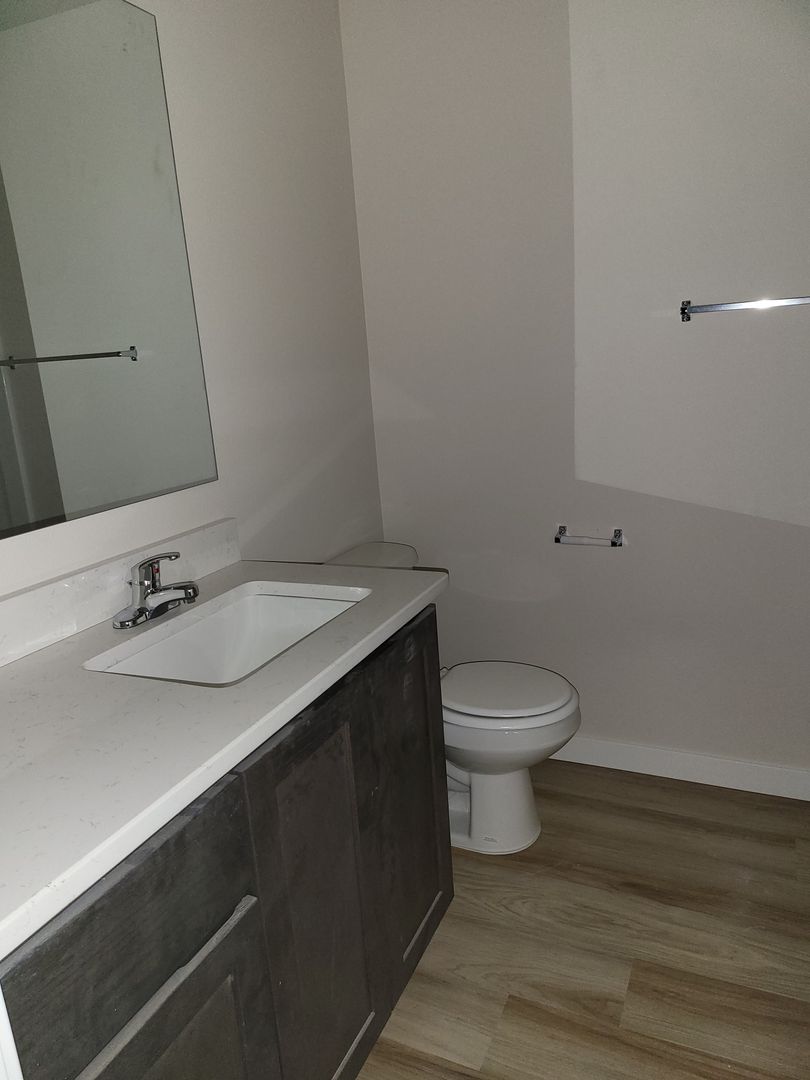 972 N 2nd Street, Jefferson, OR 97352