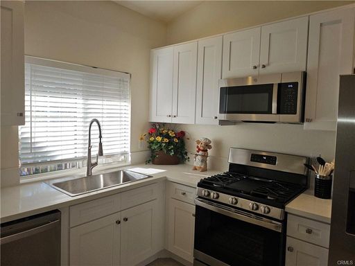 2 Bedroom 2 Bath / Garage – photo 1