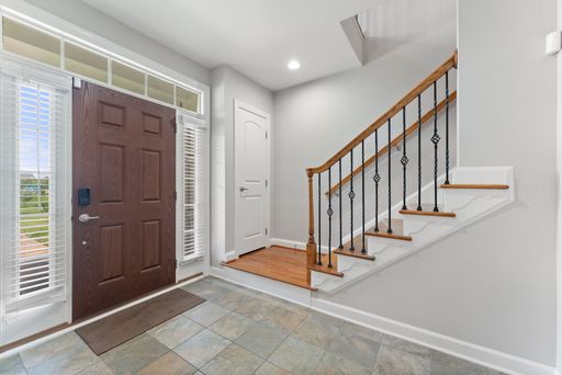 42524 Rowderbury Sq, Chantilly, VA 20152