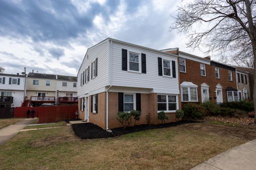 8343 Irongate Way, Manassas, VA 20109