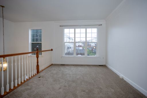 8150 Rainwater Cir, Manassas, VA 20111