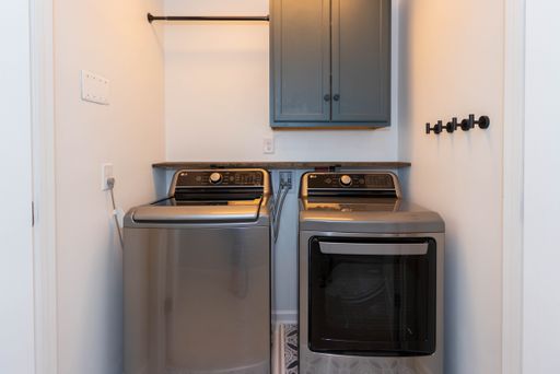 17002 Beveridge Dr, Dumfries, VA 22026