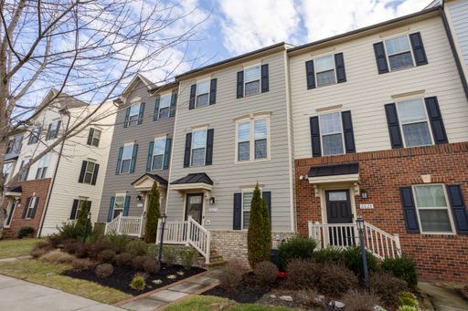 2023 Serviceberry Rd , Dumfries, VA 22026