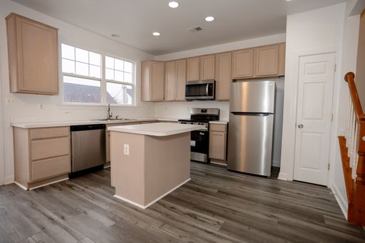 8150 Rainwater Cir, Manassas, VA 20111