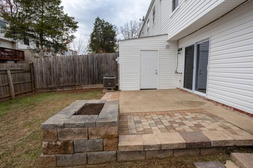 8343 Irongate Way, Manassas, VA 20109