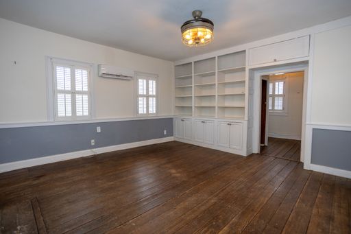 8200 Buckland Mill Rd, Gainesville, VA 20155