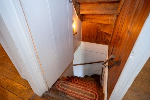 8200 Buckland Mill Rd, Gainesville, VA 20155