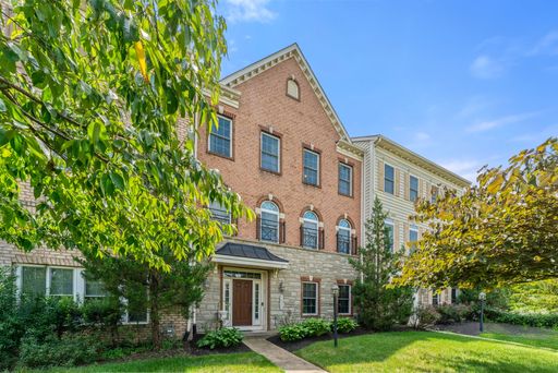 42524 Rowderbury Sq, Chantilly, VA 20152