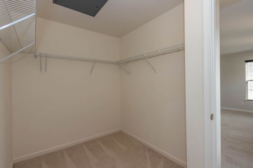 17002 Beveridge Dr, Dumfries, VA 22026