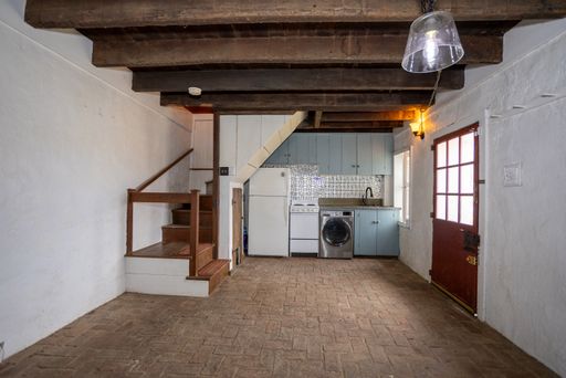 8200 Buckland Mill Rd, Gainesville, VA 20155