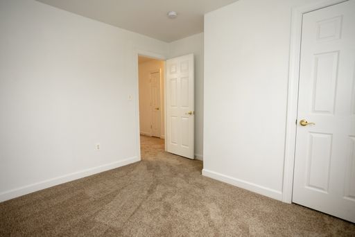 8150 Rainwater Cir, Manassas, VA 20111