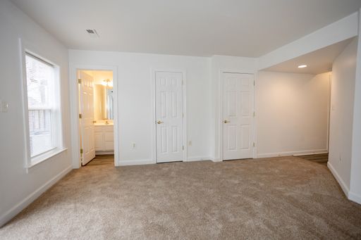 8150 Rainwater Cir, Manassas, VA 20111