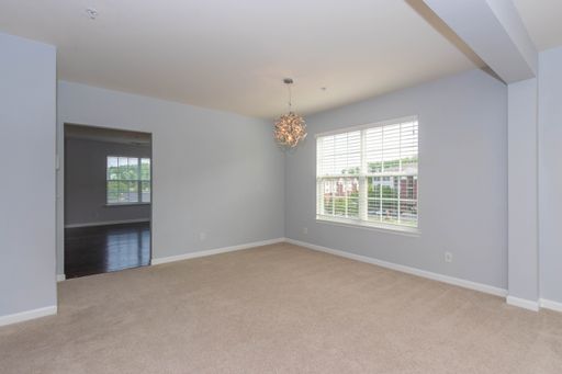 17002 Beveridge Dr, Dumfries, VA 22026