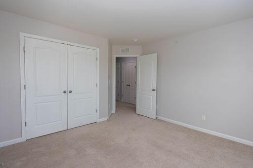 17002 Beveridge Dr, Dumfries, VA 22026