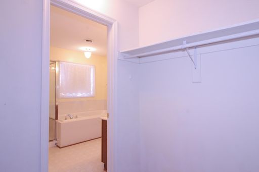 6540 Cottonwood Dr, Bealeton, VA 22712-9454