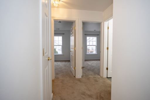 8150 Rainwater Cir, Manassas, VA 20111