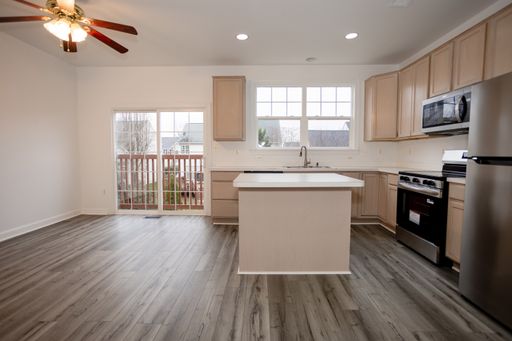 8150 Rainwater Cir, Manassas, VA 20111