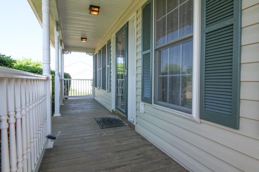 6540 Cottonwood Dr, Bealeton, VA 22712-9454