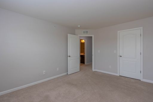 17002 Beveridge Dr, Dumfries, VA 22026