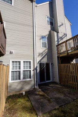 16326 Taconic Cir , Dumfries, VA 22025