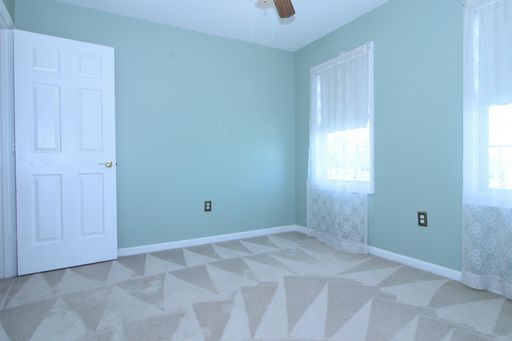 6540 Cottonwood Dr, Bealeton, VA 22712-9454