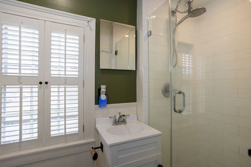 8200 Buckland Mill Rd, Gainesville, VA 20155