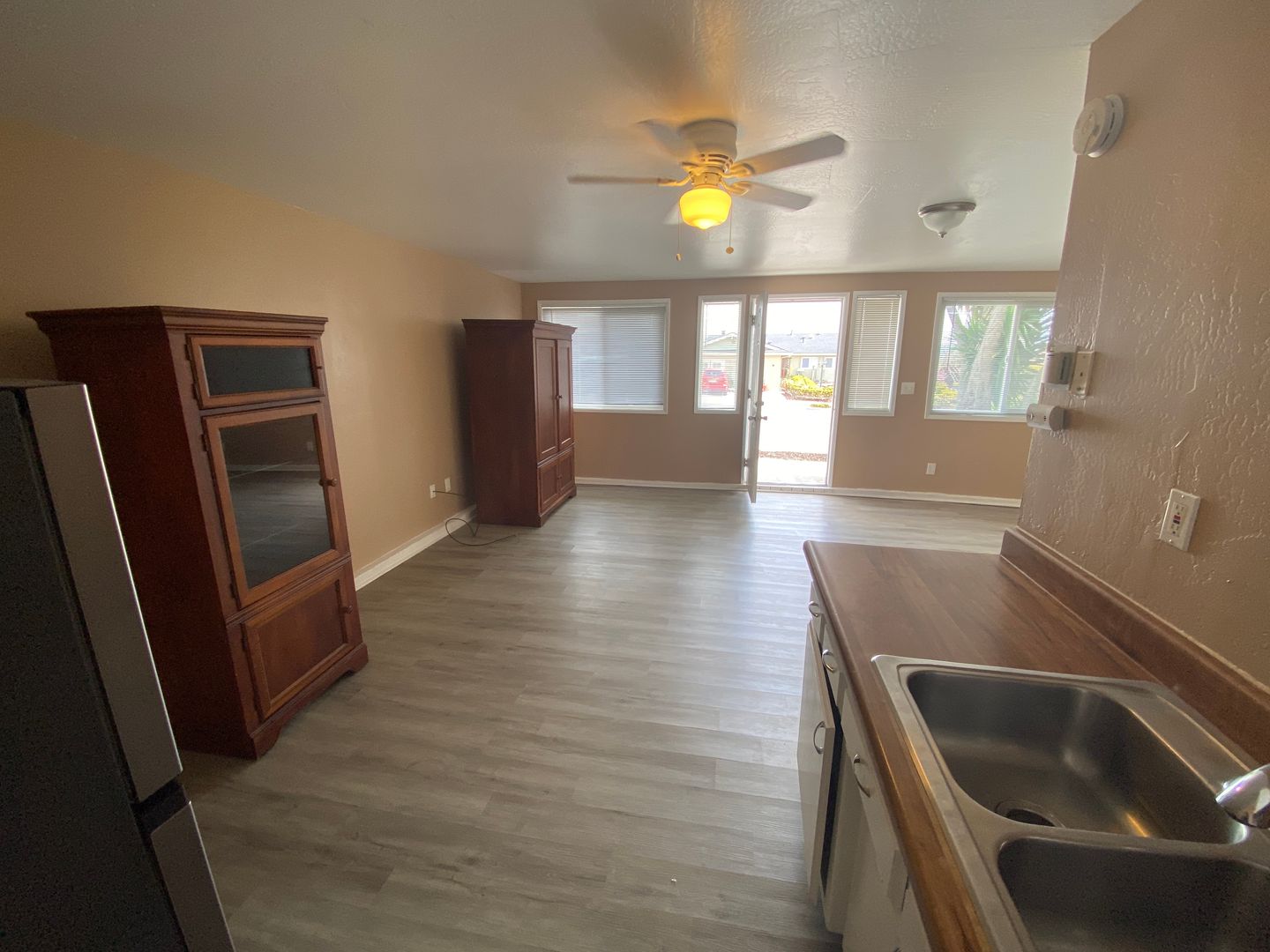 Lompoc Apartment: 593 Venus Ave