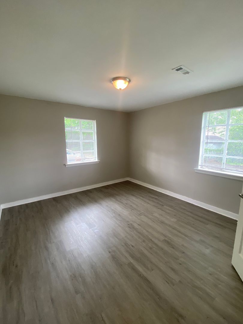 Birmingham Apartment: 1000 4th Ave W