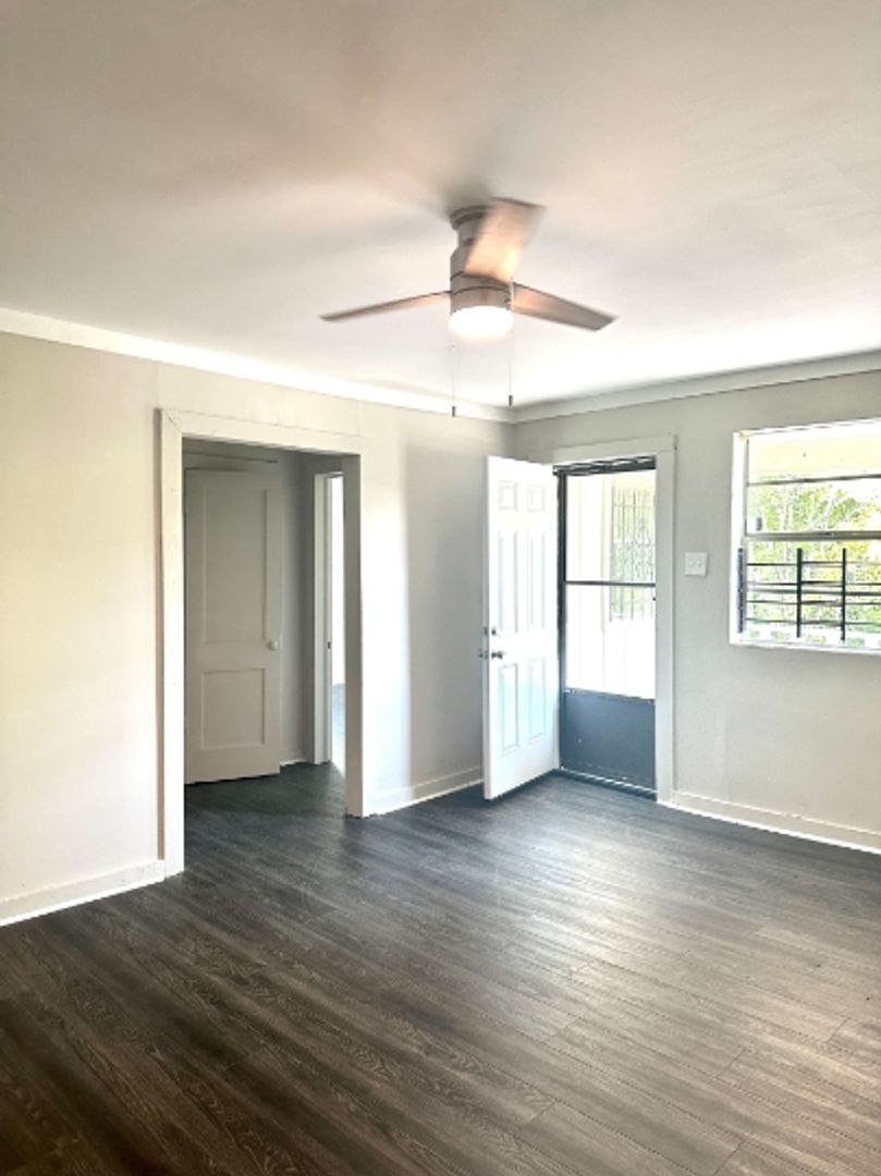 Fairfield Apartment: 328 54th Street