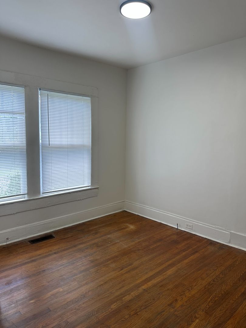 Birmingham Apartment: 1229 8th Ave W