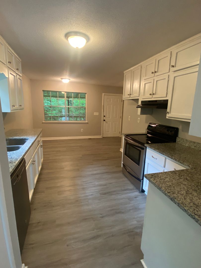 Irondale House: 4926 Fulmar Dr