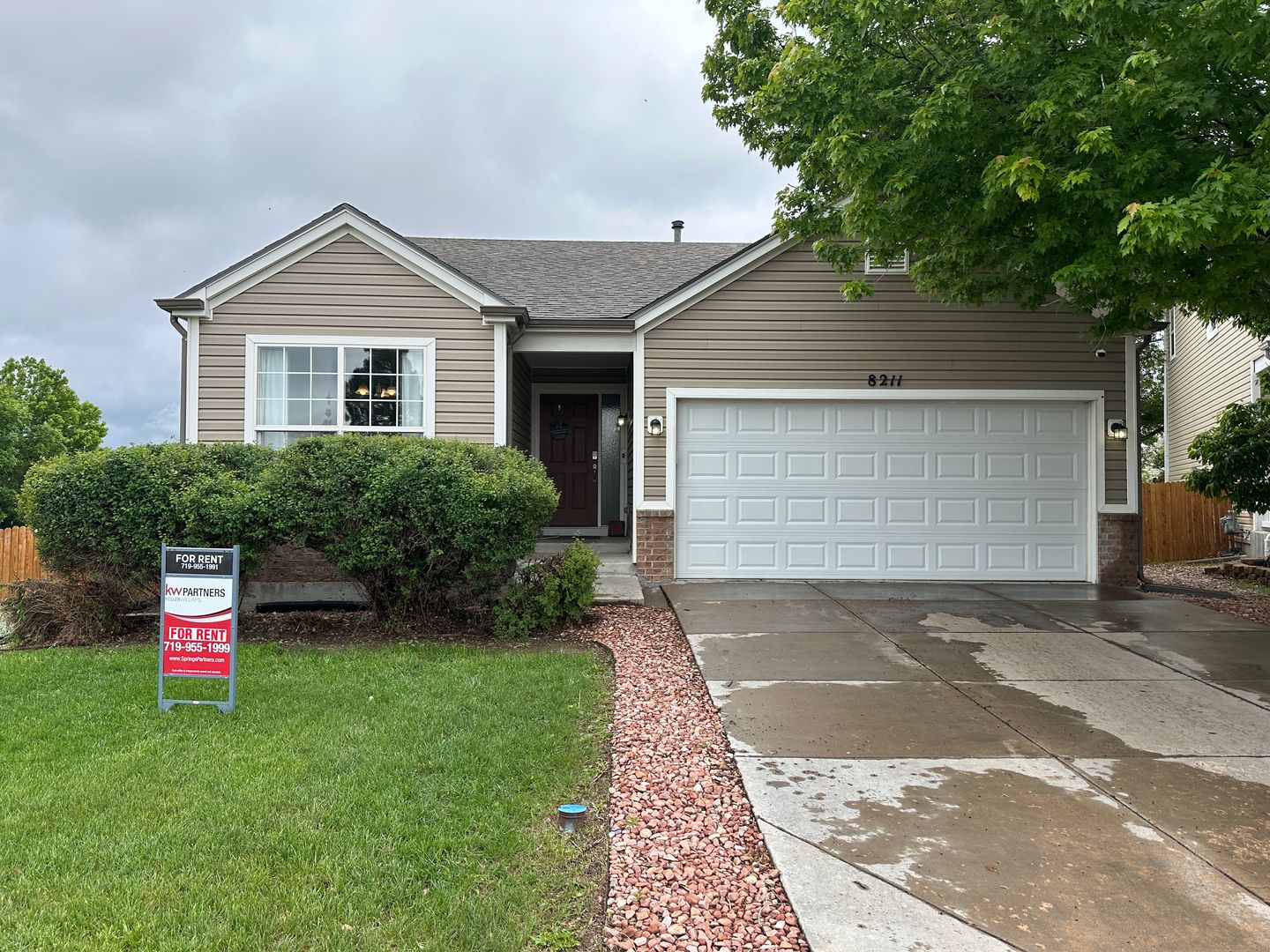 Fountain House: 8211 Oakton Ct