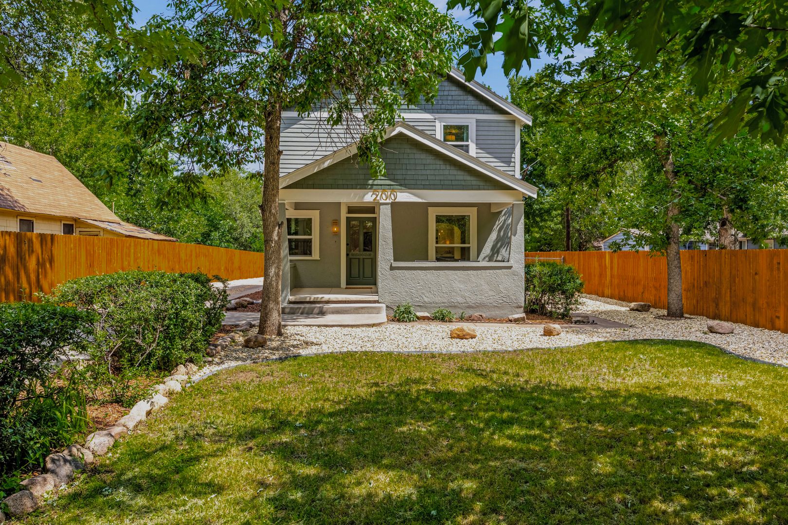 Colorado Springs House: 200 W Cheyenne Road #A