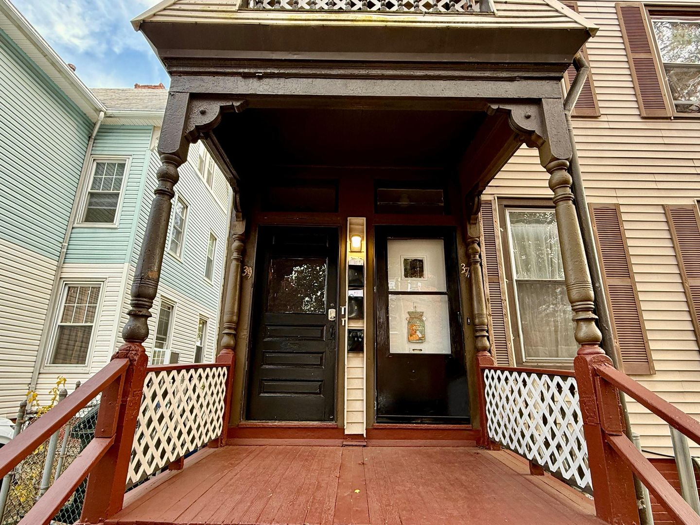 New Haven Apartment: 37 Hotchkiss St