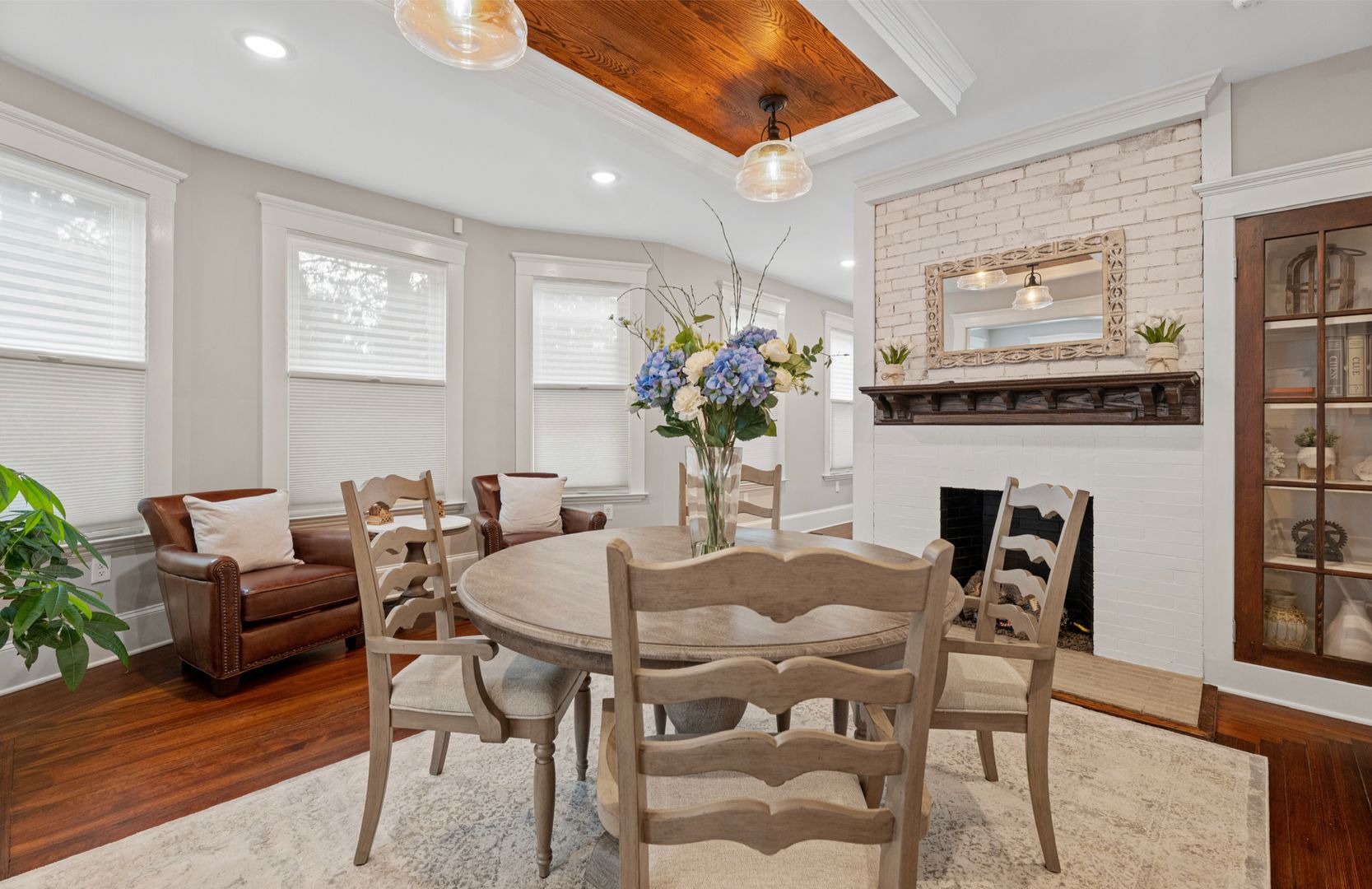 New Haven Apartment: 20 Hobart Street