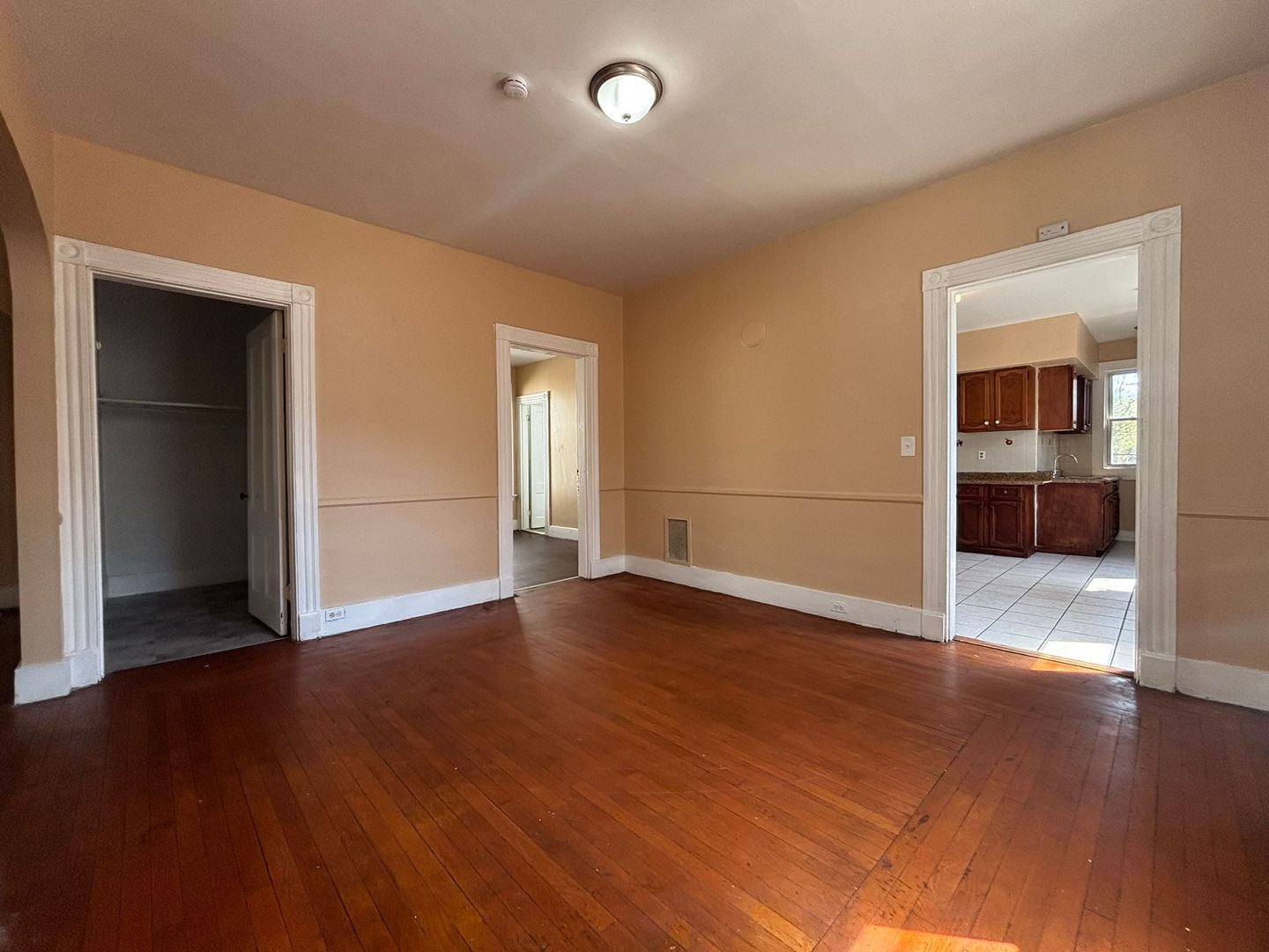 New Haven Apartment: 37-39 Hotchkiss St