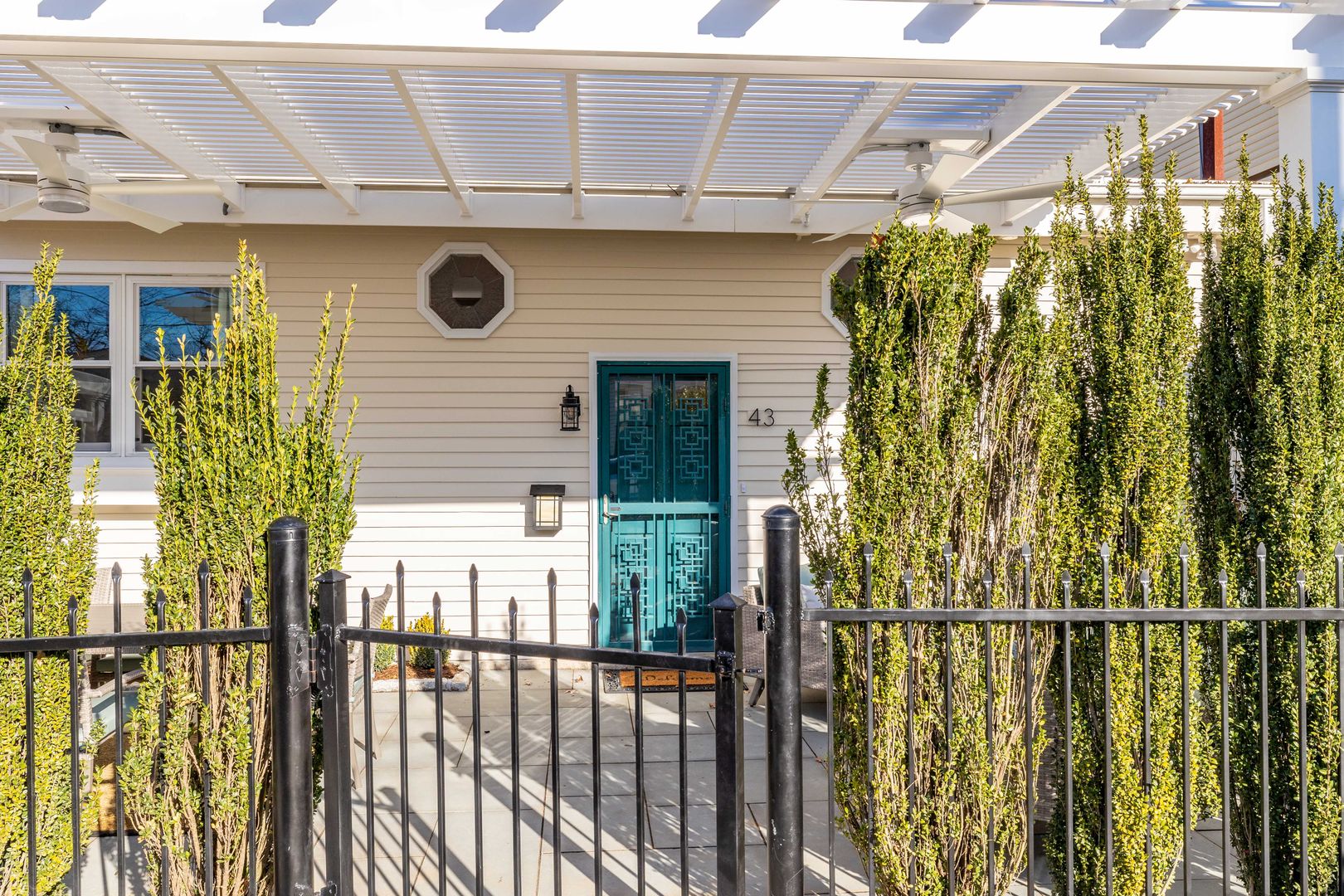 New Haven House: 43 Woodland Street
