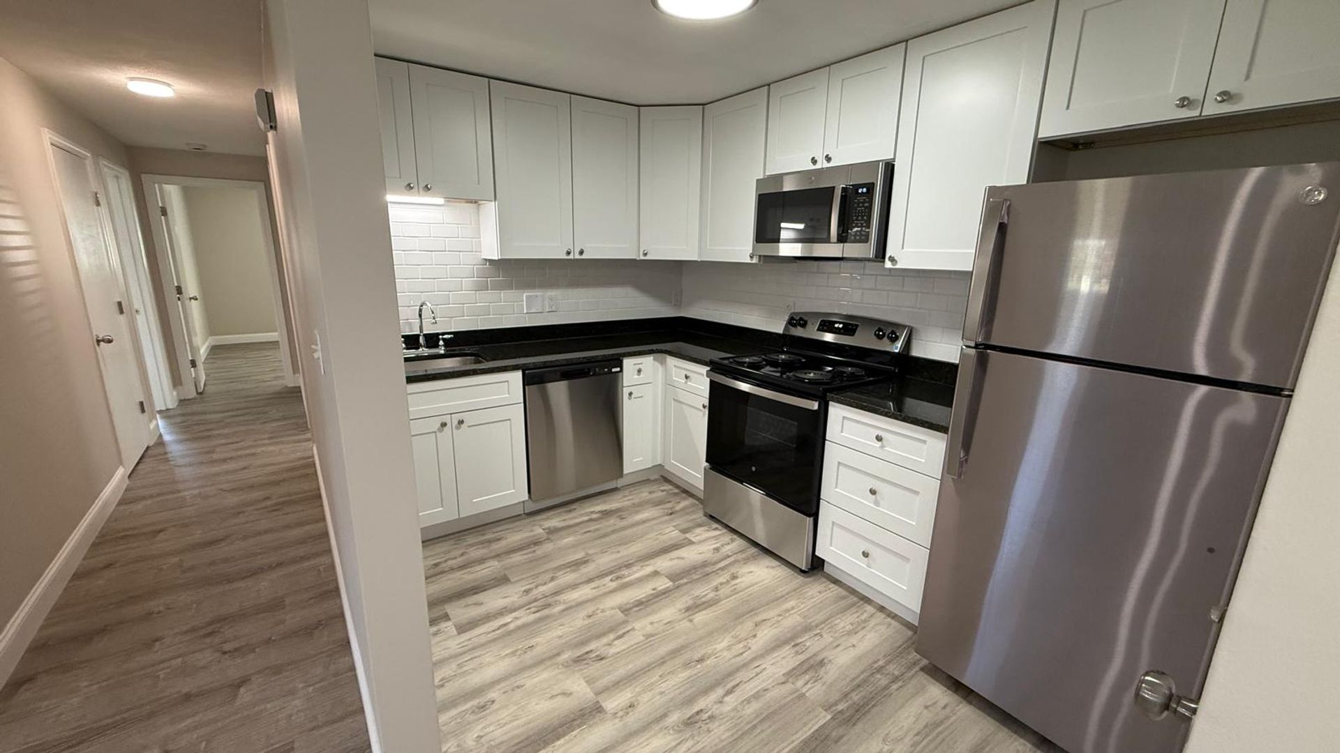 Webster Apartment: 310 Thompson Road